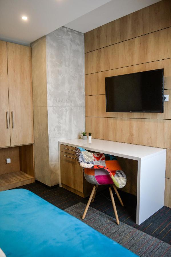 Garni Hotel King ครากูเยวัตส์ ภายนอก รูปภาพ